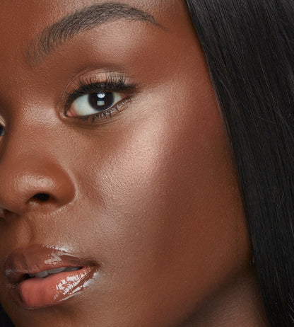 glow-gallery-highlighting-eye-cheek-palette-803